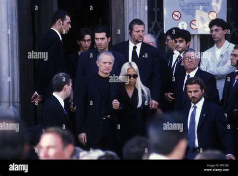 gianni versace occhio d'oro|gianni versace funeral.